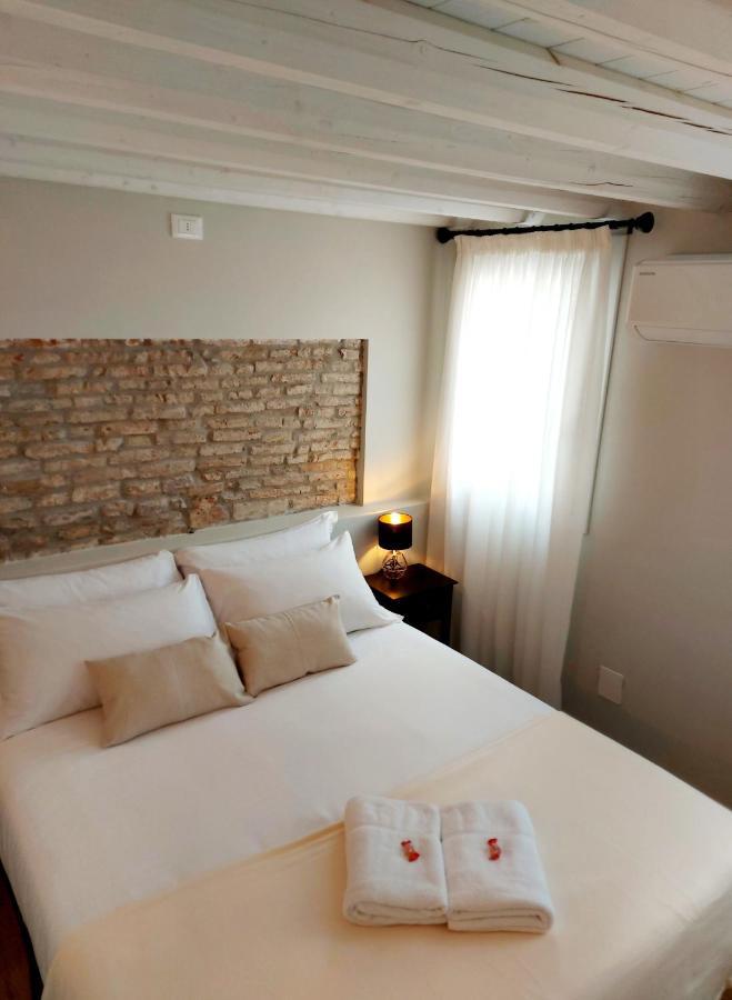 Canal Vena Apartsuite House キオッジャ エクステリア 写真