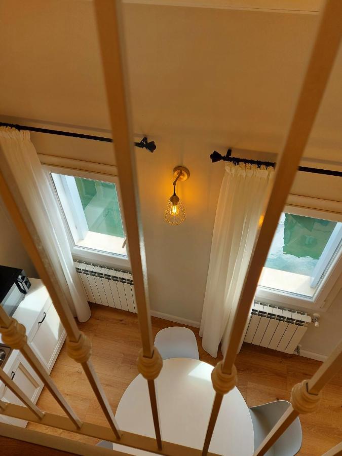 Canal Vena Apartsuite House キオッジャ エクステリア 写真