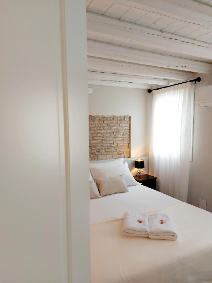 Canal Vena Apartsuite House キオッジャ エクステリア 写真