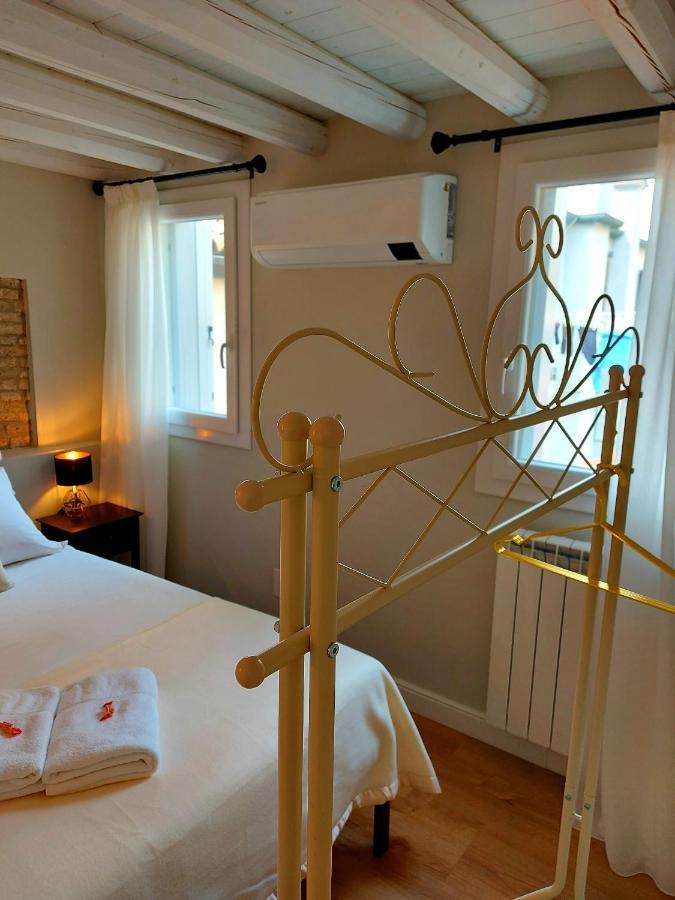 Canal Vena Apartsuite House キオッジャ エクステリア 写真