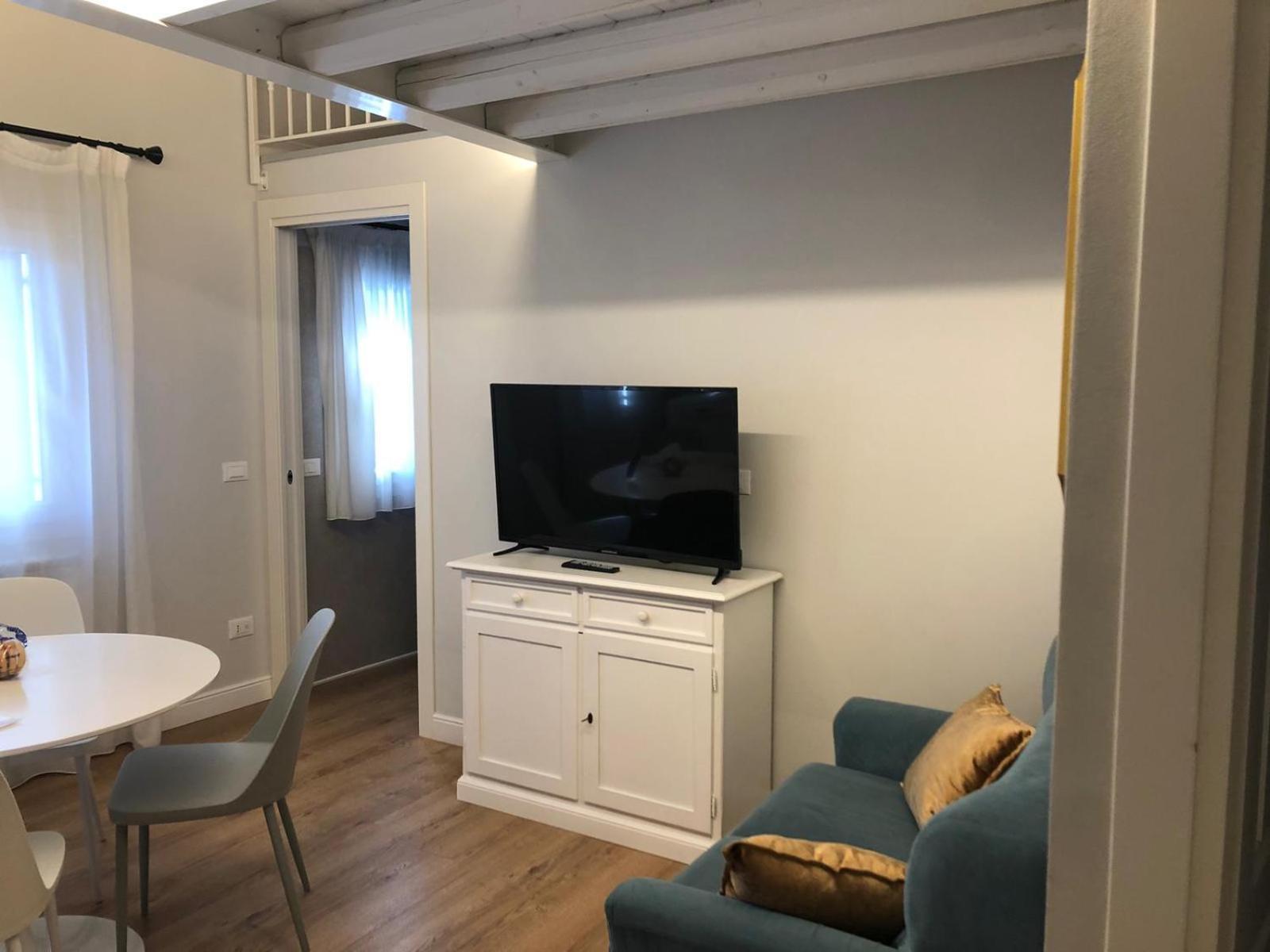 Canal Vena Apartsuite House キオッジャ エクステリア 写真